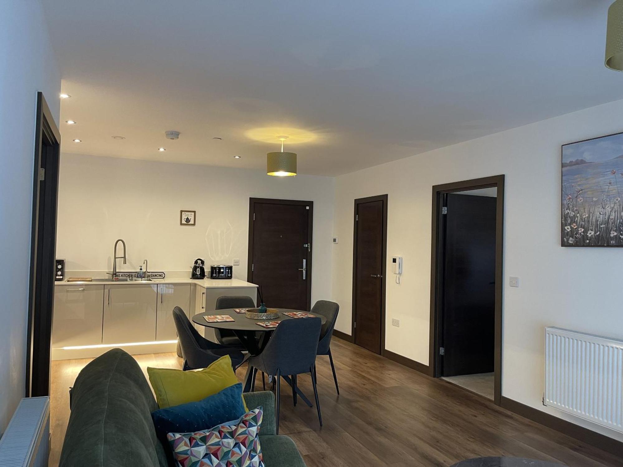 The Godfreys, Edinburgh Way, Харлоу Экстерьер фото